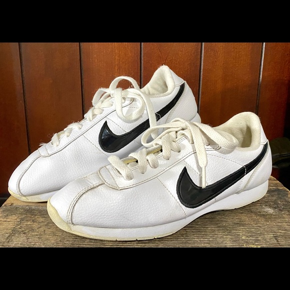 Nike Brand Stamina Low Classic Cheer Shoes Size 8 - Picture 1 of 6